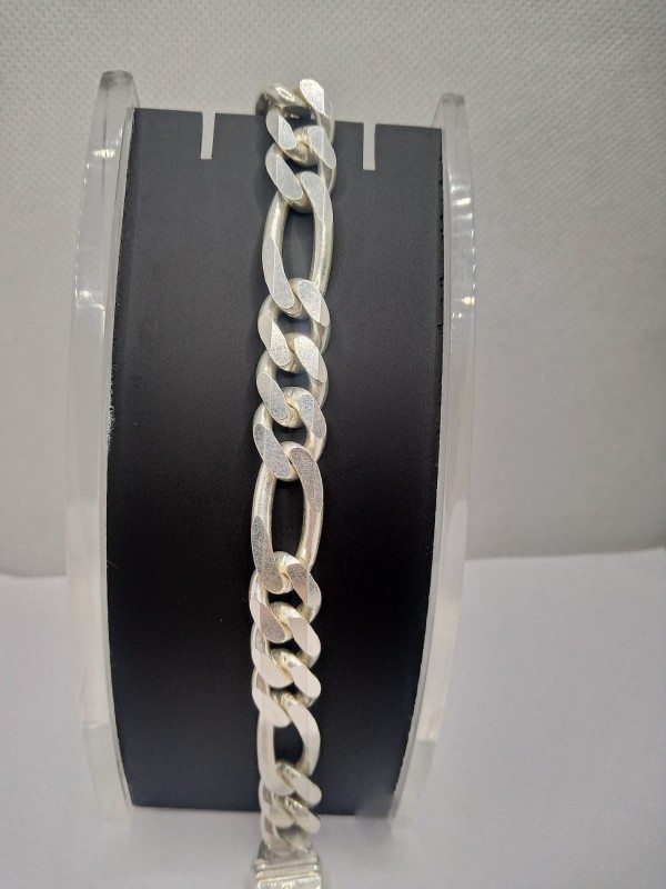 bracelet 92.5%  Pure Sterling silver BR 04